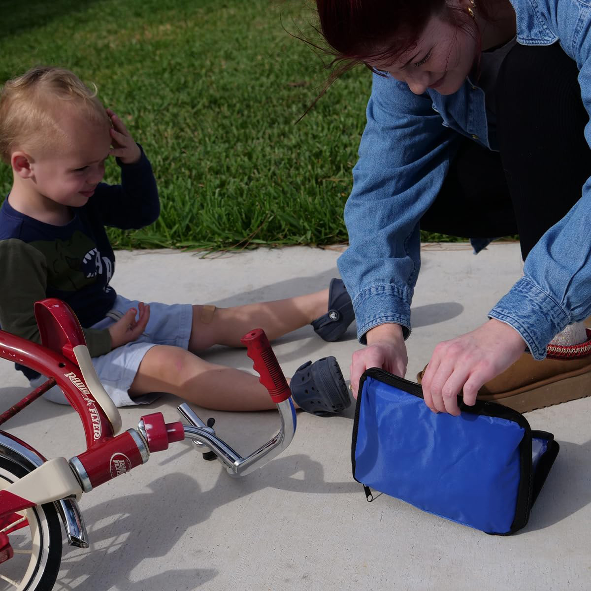 ケボン KB5029 298点入り 耐久性のある600Dナイ - First Aid Bag Kit のレビューと価格