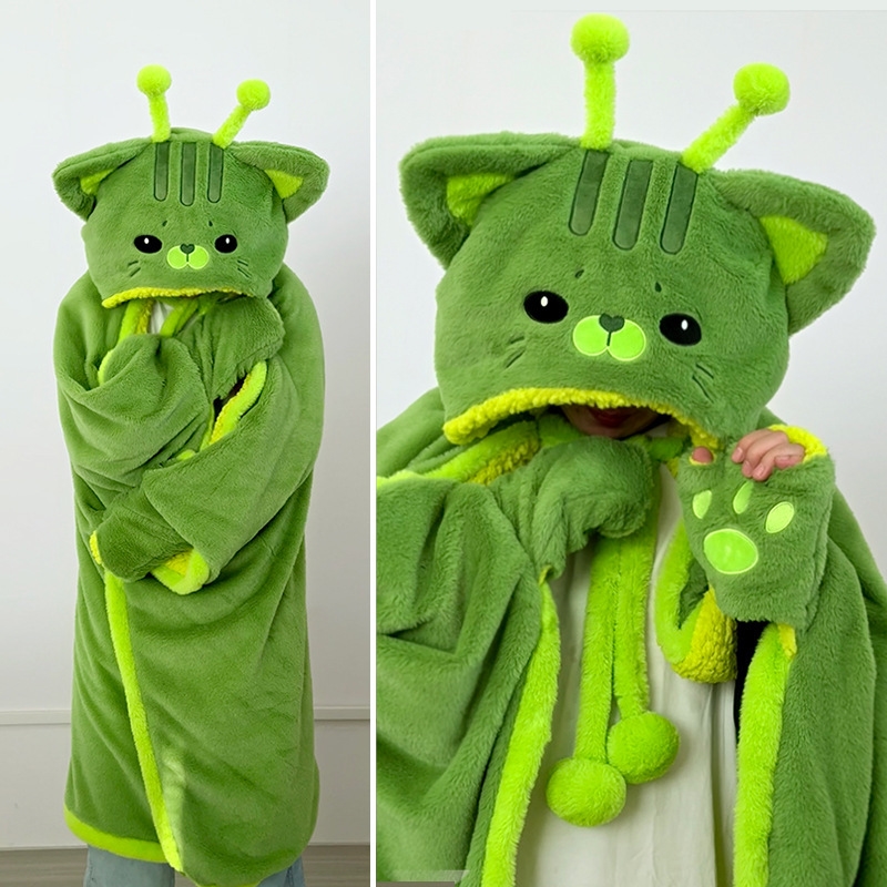 漫画風のかわいい宇宙猫のフード付きブランケットぬいぐるみマン - Fire Blanket Kitchen のレビューと価格